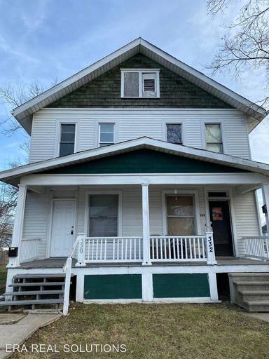Main picture of 330 Midland Ave
