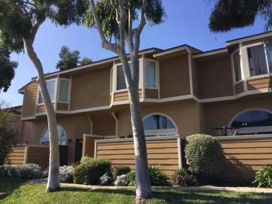 Main picture of 2063 Charle St
