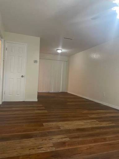 Main picture of 723 SW 69th Ter