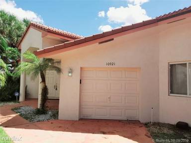 Main picture of 10907 W Broward Blvd
