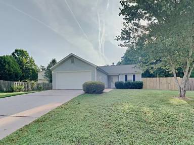 Main picture of 276 Village Dr