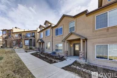 Main picture of 1818 Springs Vista St