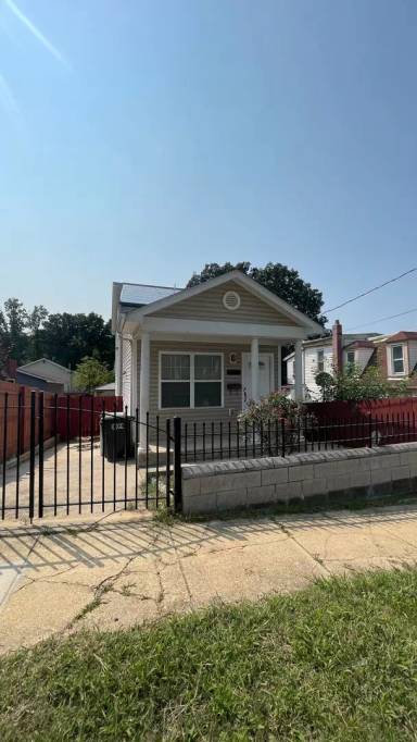 Main picture of 502 68th St