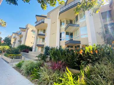 Main picture of 13044 Pacific Promenade