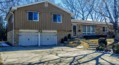 Main picture of 2036 S 104th St