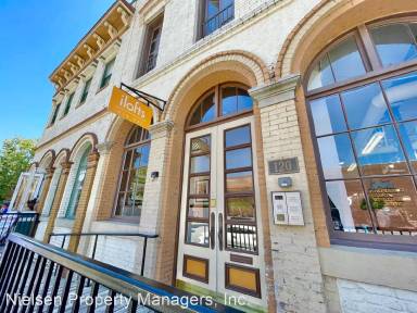 Main picture of 120 I St