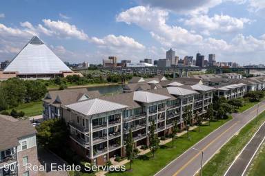 Main picture of 380 N Island Dr