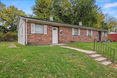 Main picture of 1773 Roosevelt Ave