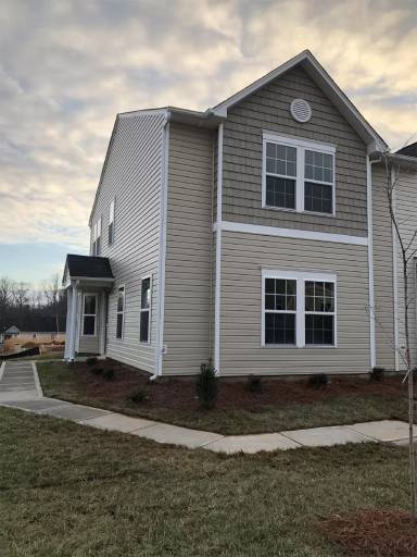 Main picture of 801 Ranchero St