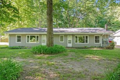 Main picture of 4212 Branch Ave
