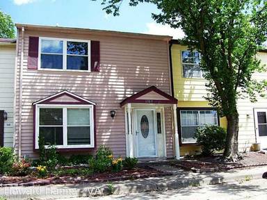Main picture of 1307 River Birch Run S