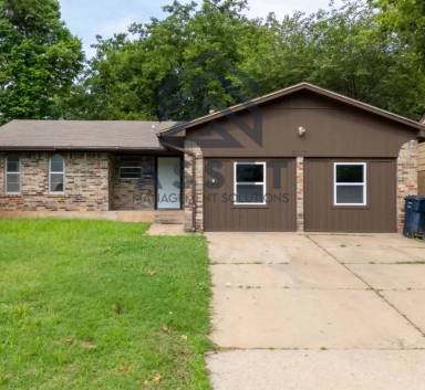 Main picture of 5017 S Briarwood Dr