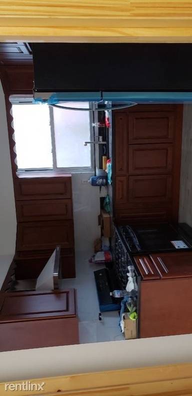 Main picture of 36 Highlawn Ave