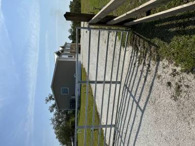 Main picture of 757 Farm Rd