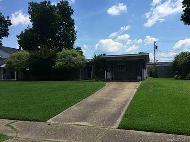 Main picture of 165 Carroll St