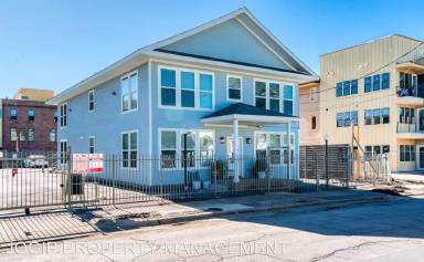 Main picture of 4914 San Jacinto St