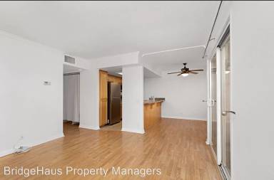 Main picture of 4222 Menlo Ave