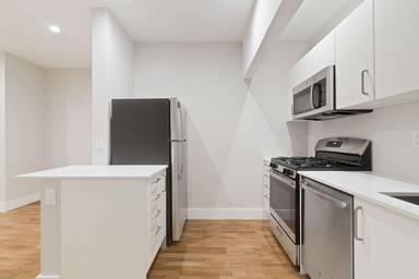 Main picture of 336 West 95th St