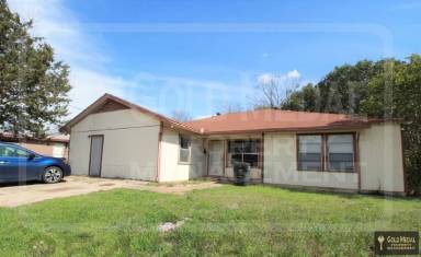 Main picture of 1706 Cole St