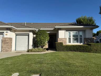 Main picture of 1587 Regent Dr