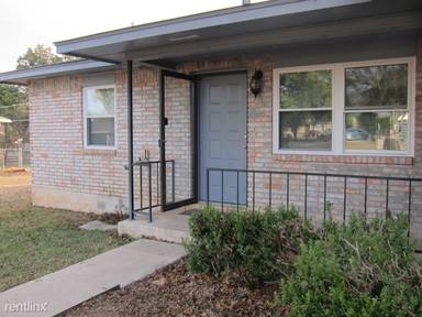 Main picture of 317 Briarwood Dr