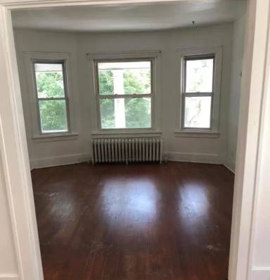 Main picture of 127 Winthrop Ave