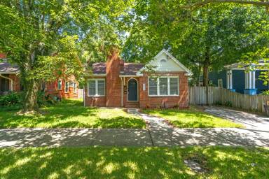 Main picture of 2039 Dellwood Ave