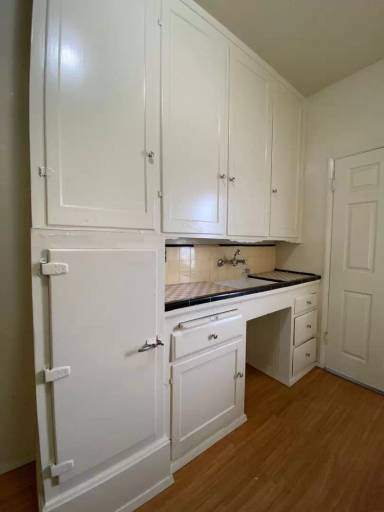 Main picture of 251 Cherry Ave