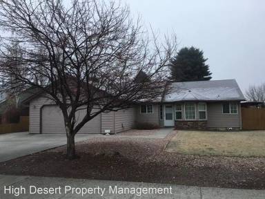 Main picture of 2116 NW Hemlock Pl