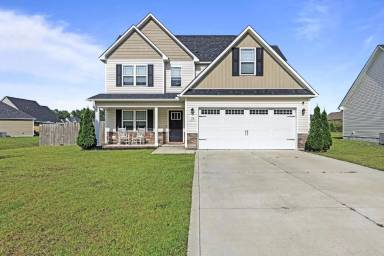 Main picture of 114 Bridgeport Dr