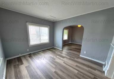 Main picture of 310 N Frederick Ave