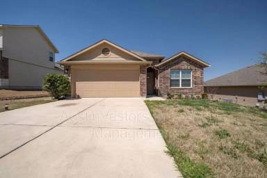 Main picture of 118 Leona River Trl