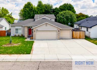 Main picture of 2900 S Moultrie Ave