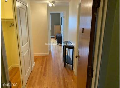 Main picture of 215 Massachusetts Ave