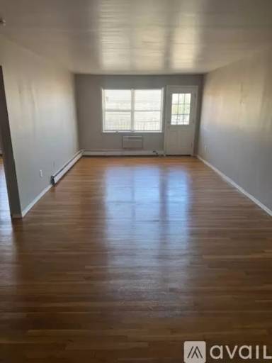 Main picture of 371 Johnson Ave