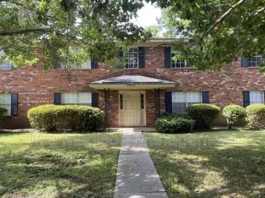 Main picture of 10913 Queen Anne Ct