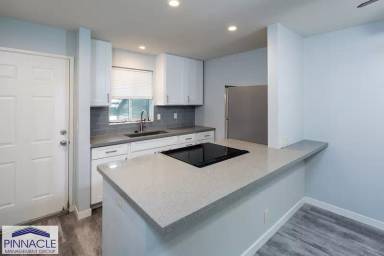 Main picture of 95-652 Wikao St