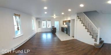 Main picture of 6514 N Beechwood St