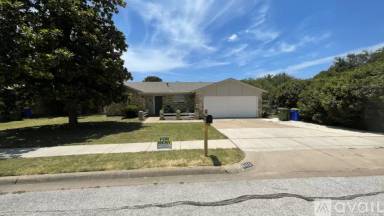 Main picture of 6413 Moonglow Ln