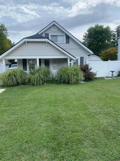 Main picture of 26 Lawson Ave