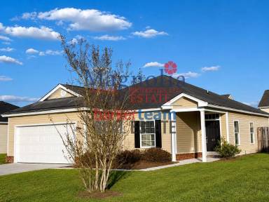 Main picture of 65 Red Oak Dr