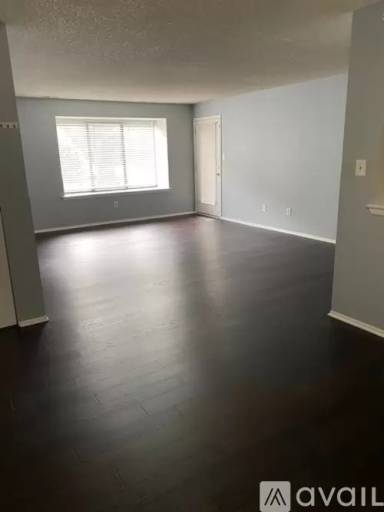 Main picture of 4605 Aberdeen Dr