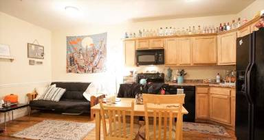 Main picture of 1825 N 18th St