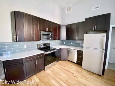 Main picture of 1523 W Girard Ave