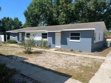 Main picture of 1308 Herschell St