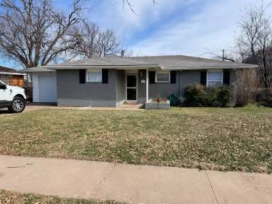 Main picture of 4637 Stanford Ave