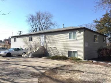 Main picture of 827 Charles St