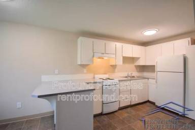 Main picture of 221 SE 12th Ave, Hillsboro OR 97123 - 12