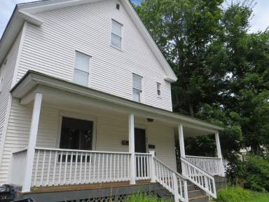 Main picture of 44 Highland St
