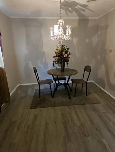 Main picture of 1122 Karen Rd